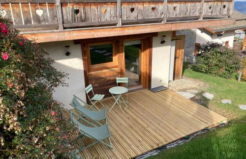 Renovated flat facing Mont Blanc - Photo 4