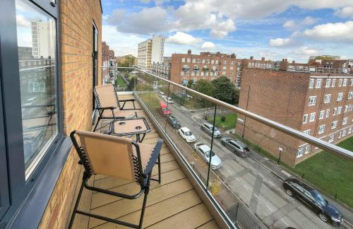 Stylish Hoxton 2 Bedroom 2 Bathroom Apartment With Balcony & Lift, Sleeps 6 - Foto 22