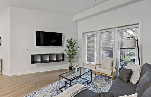 Spacious 2BD - 5 Min DT, Gym, Parking, W-D - Sleep 12 - Foto 1