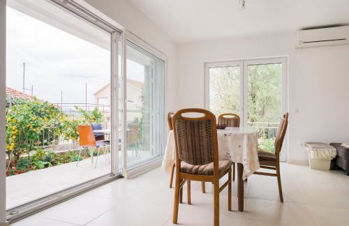 Sunce i More - Photo 21