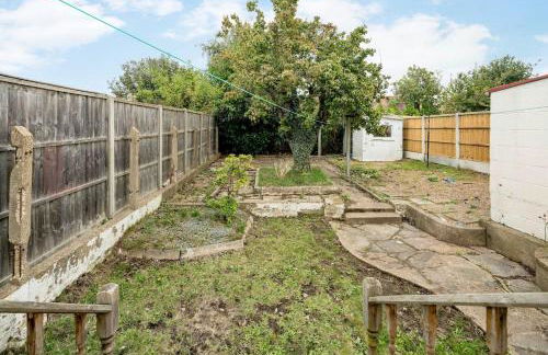 Lovely 3 bed house in Feltham - Foto 33