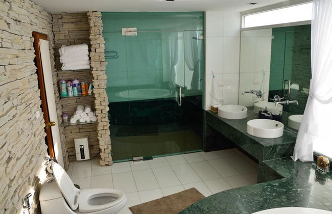 The Beach Palace 2BR Luxury Beachfront - Foto 22