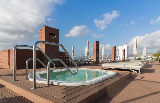 Plus Fariones Apartamentos - Photo 44