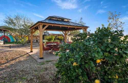 The Hummingbird House, Sauna & Mountain Views! - Foto 54