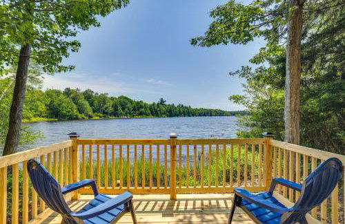Private Hot Tub Lakefront Poconos Home! - Foto 1