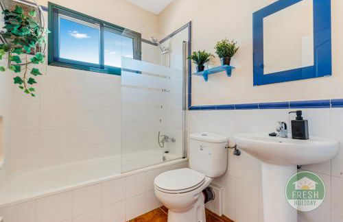 Casa Perez - family home with pool - Photo 9