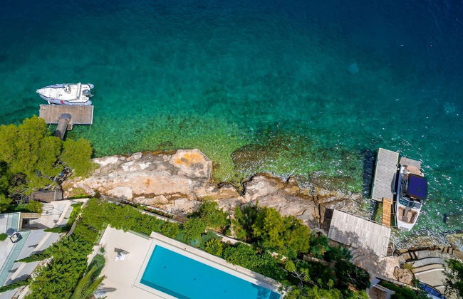 Beachfront Villa Seven Sins with Pool - Foto 58