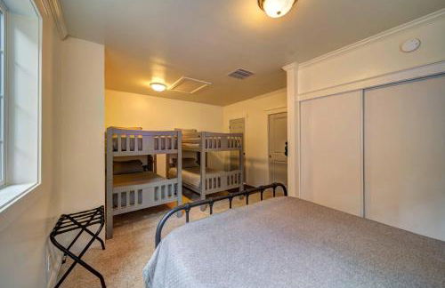 Luxury Cabin at Lakehead - Photo 2