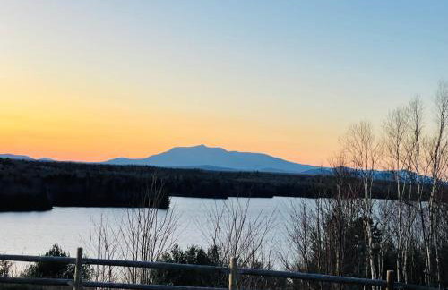 All Season Fun and Cozy Home in Island Falls, ME - Foto 22