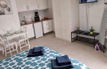 Apartamentos ZANCA CITY CENTER free luggage storage - Photo 4