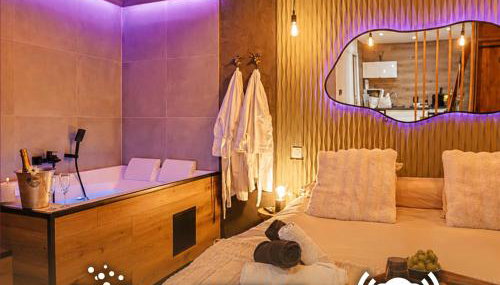 Ecrin des Alpes, Jacuzzi, Netflix, Ambiance chalet - Photo 1