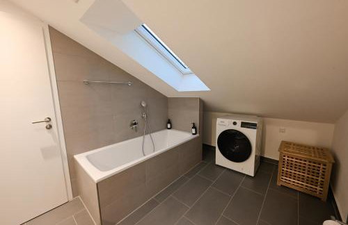 Liboria I Stylische Maisonette Wohnung Alpenblick I 4min zum See - Foto 8