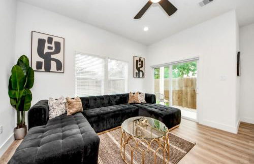 NEW! The Brandōn - Upscale Manor - Garage - Near Medical Center & NRG - Foto 31