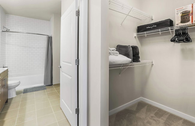 Huntington Apartments near Huntington Metro - We Host - Photo 27