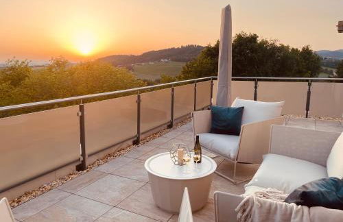 Exklusives Penthouse mit Whirlpool, Panoramaterrasse, Kino & Tischfußball für bis zu 8 Personen - Foto 12