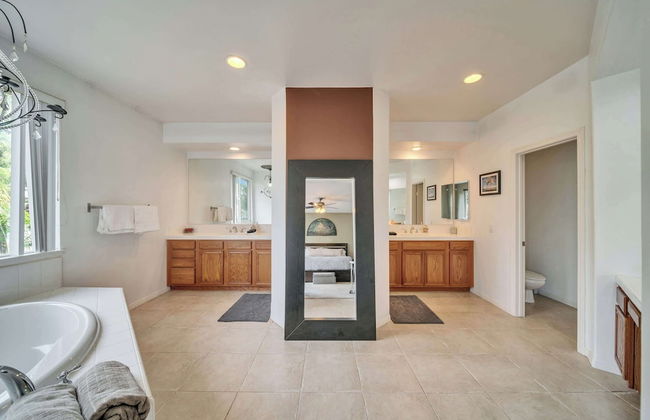 Spacious Golf Course Retreat - w/ Modern Kitchen - Foto 33