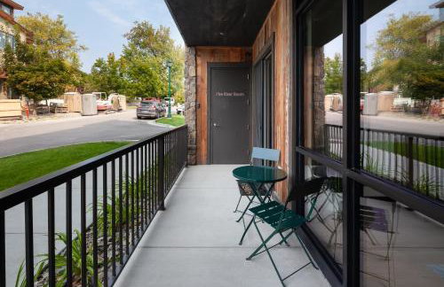 BEST Location, Large & Modern, Glacier Avails! - Foto 20