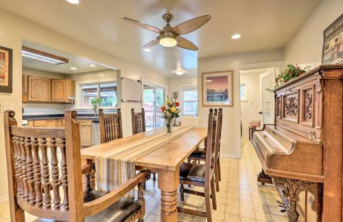 Wine Country Retreat at Private Creekside House! - Foto 9