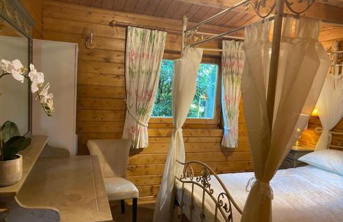 4 bedroom Lodge Hotub-Pool in Surrey UK - Photo 32