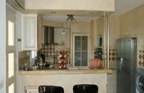 Villa in Reillanne with Private Pool - Foto 16