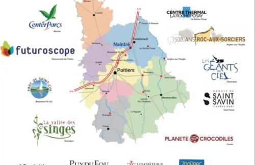 Villa Emma , maison classée 3 étoiles au centre de tout avec jardin clos à Châtellerault, à 20 mn Futuroscope&Aquascope - Foto 18