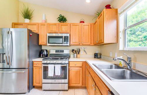 Peaceful Escape with Golf Cart in The Villages! - Foto 8