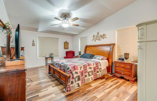 1 Mi to Moses Lake Home with Private Yard and Hot Tub - Foto 14