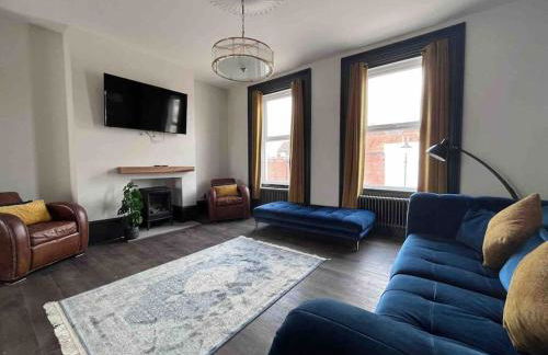 Marina Lodge - Photo 7