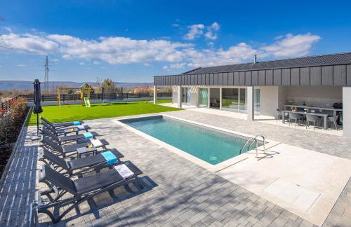 Villa Santila - Foto 1