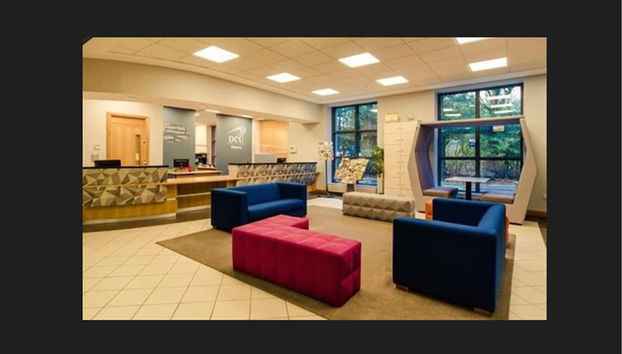 Coin salon dans le hall