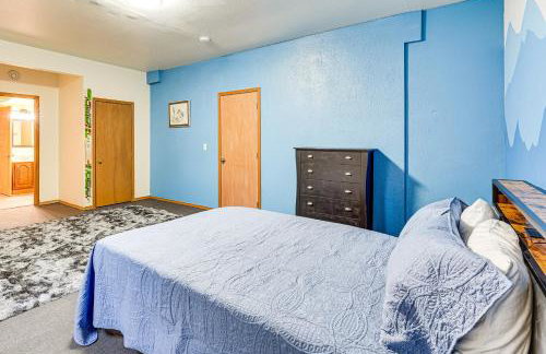 Hike, Ski and Soak! Spacious Anchorage Getaway - Foto 31