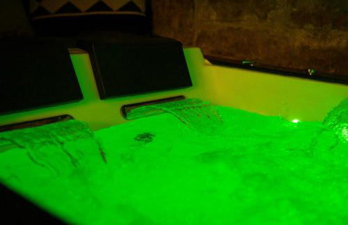 Love Room centre ville de Cognac - Foto 24