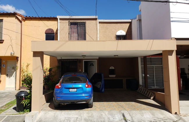 Villa Southfork - Photo 1