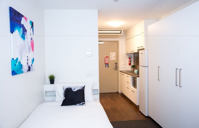 Deakin Residential Services - Foto 4