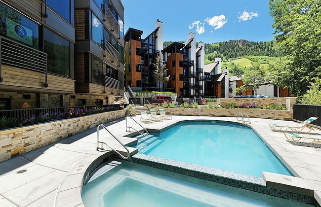 Durant Condominiums by Frias - Foto 1