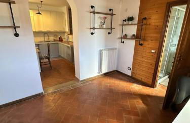 La casa dei piloti, intero alloggio con giardino privato, 2 camere da letto e 2 bagni - Foto 13
