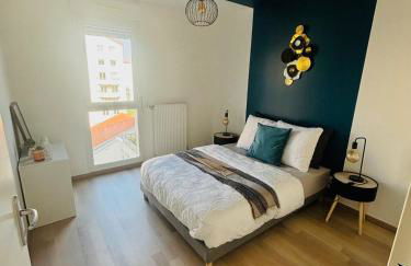 Lascano Parking GRATUIT proche Gare Aéroport Eurexpo GROUPAMA STADIUM - Foto 20