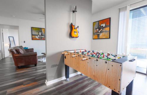 The Treehouse Spacious & Fun 2BR Retreat in the Heart of the Domain - Foto 13