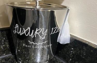 Luxury Waterfront Condo Hilton Hotel Amenities Beach Pool Jacuzzi Jetskis Gym - Foto 48