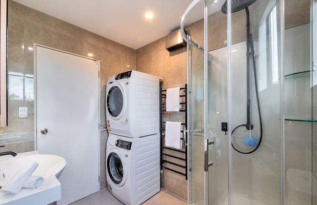 Beautifully Styled 2BR w 2 Carparks & Aircon - Foto 18