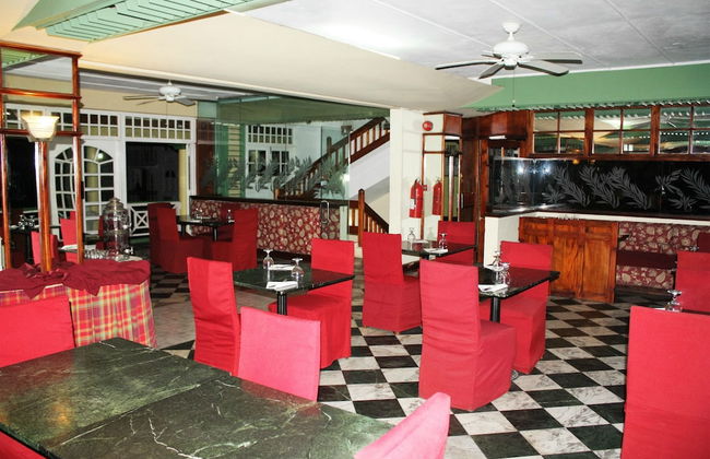 Private 2 Bedroom Beachfront Penthouse Condo Ocho Rios, Jamaica - Foto 25