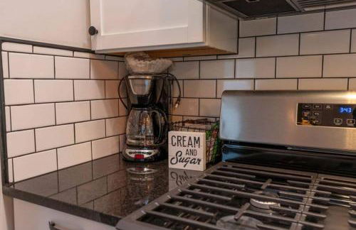 Large-group Retreat w/Loft Space Near Beach - Foto 17