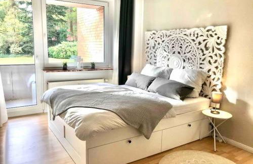 Cozy Apartment near Maschsee, balcony, gardenview - Foto 1