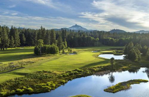 Black Butte Ranch Modern A-Frame Retreat, sleeps 8 - Foto 24