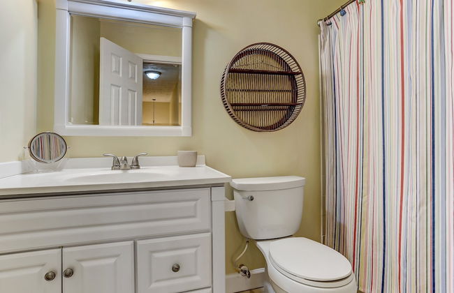 Fernandina Shores Condo with Private Balcony and Access to Pool by RedAwning - Foto 18