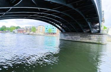 Elegant Windsor Flat - Short Walk to Windsor Castle, River Thames & Train Station - Foto 38