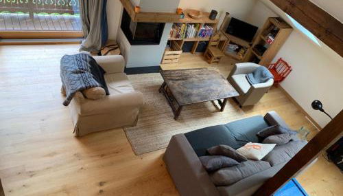 Amazing Mt Blanc View 2 Bed, Parking, 10mins walk - Photo 1