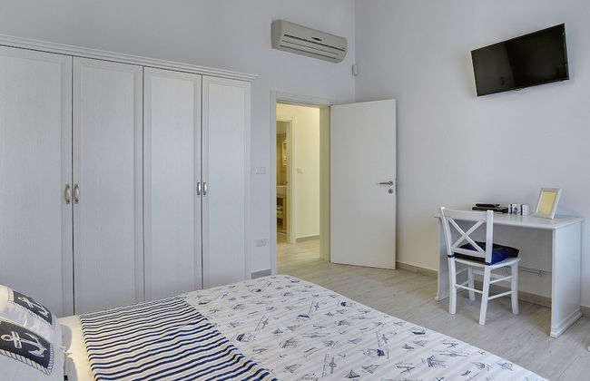 Modern Villa Histria With Pool and View - Photo 5