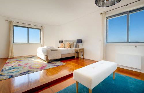 Skyview 2BR with Balcony and Garage - Foto 18