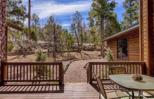 Torreon Family Cabin, Large Decks & Open Floorplan - Photo 13